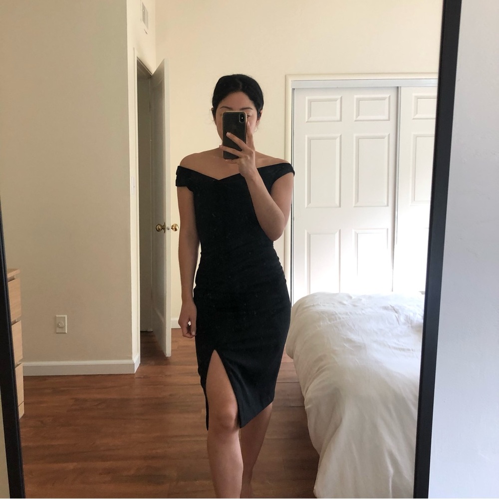 BLACK HALO Off Shoulder Sheath Dress Black XS